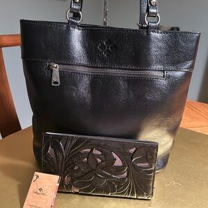 Beautiful Patricia Nash Elegant Black Leather Handbag